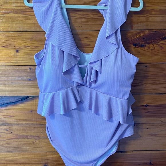 SHEIN Plus Rib Ruffle Trim One Piece - Picture 6 of 6